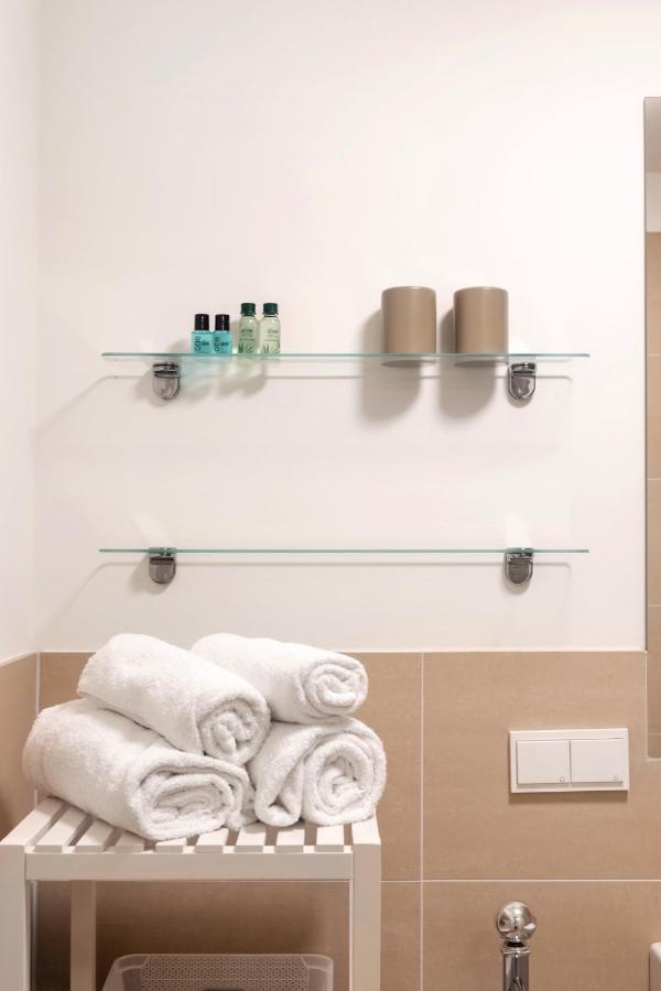 Quiet And Cozy Apartment Next To Mariahilfer Strasse And Naschmarkt With Ac, Minimum 30 Nights Vienna Exterior photo