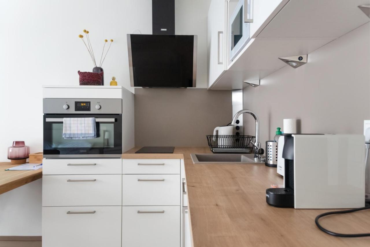 Quiet And Cozy Apartment Next To Mariahilfer Strasse And Naschmarkt With Ac, Minimum 30 Nights Vienna Exterior photo
